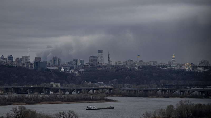В Киеве и восьми областях Украины объявили воздушную тревогу