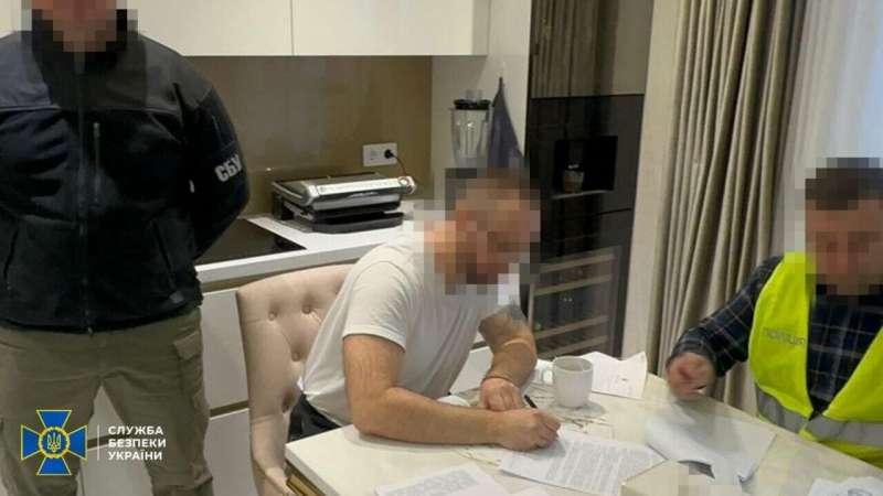 Главу департамента Киевской администрации задержали за мошенничество