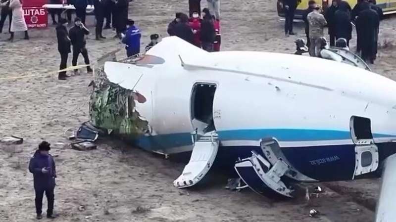 Обнаружен "черный ящик" разбившегося близ Актау самолета Embraer