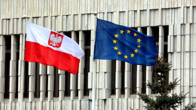 Польша разработает новые санкции против России, пишут СМИ