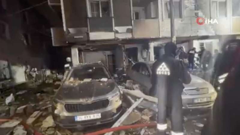 При взрыве в жилом доме в Турции пострадали десять человек