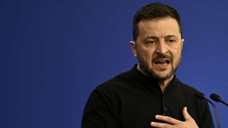 Зеленский снова нахамил Орбану