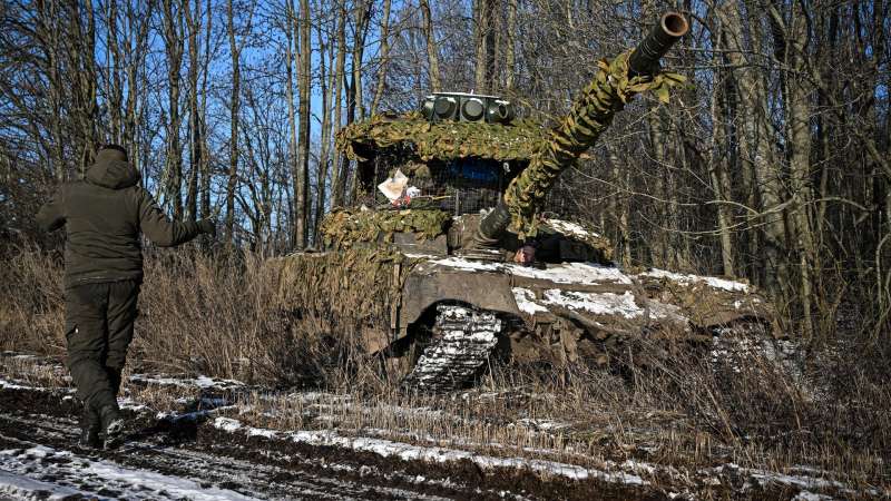 Россия вошла в тройку лидеров по экспорту вооружений, пишет FT