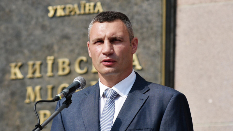 Кличко прибыл на митинг против ликвидации НАБУ и САП