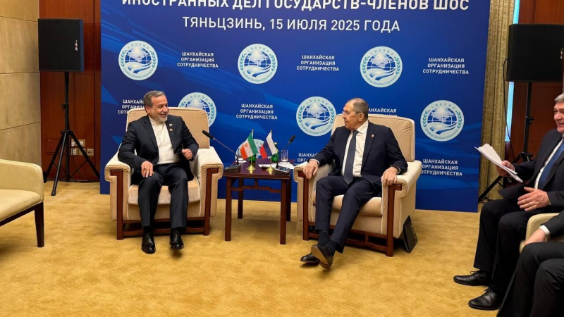 Лавров отметил важность решения кризиса вокруг ИЯП дипломатией