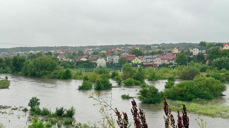 Львов оказался частично затоплен из-за реки, вышедшей из берегов
