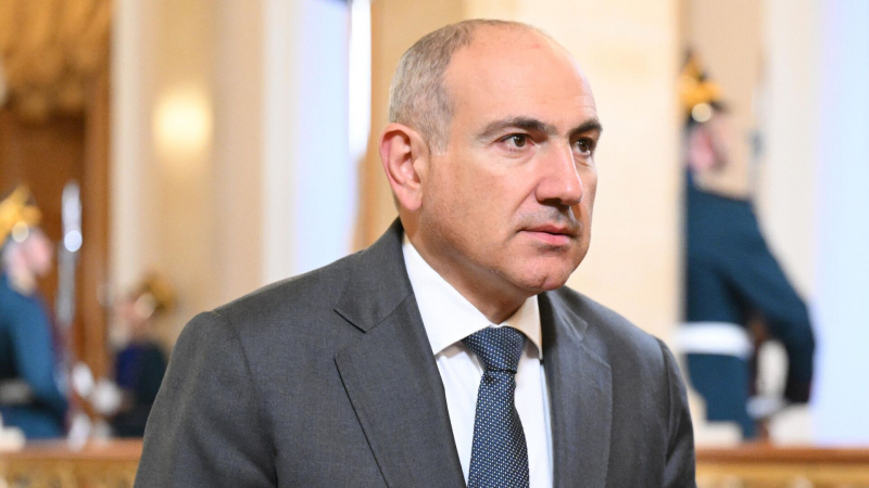 Пашинян и Макрон договорились активизировать сотрудничество