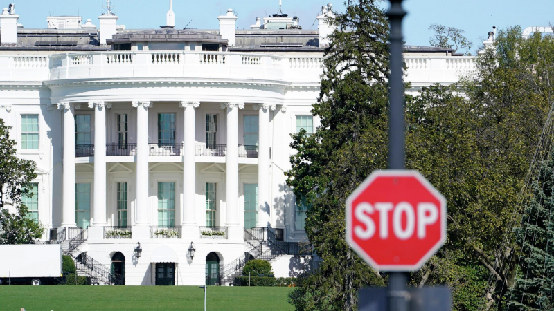 "Псы войны": на Западе выразили недоумение из-за решений США по Украине