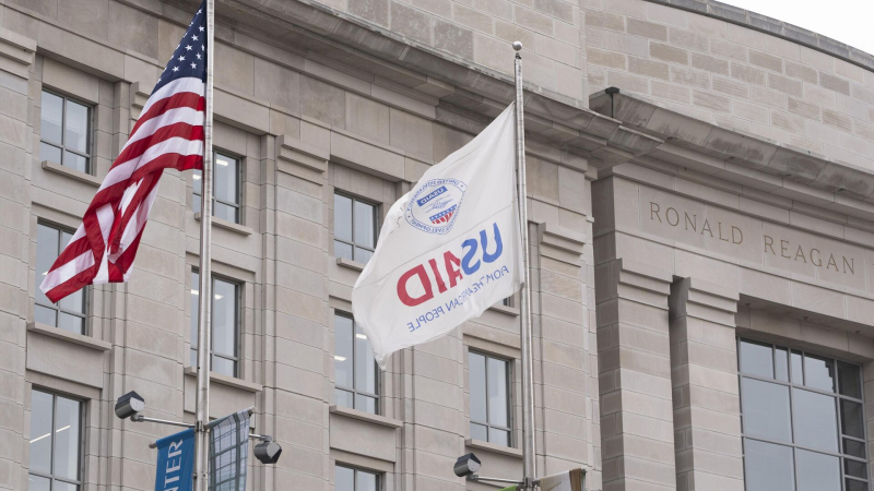 Роль USAID на Украине сводилась к столкновению с Россией, заявили в Раде