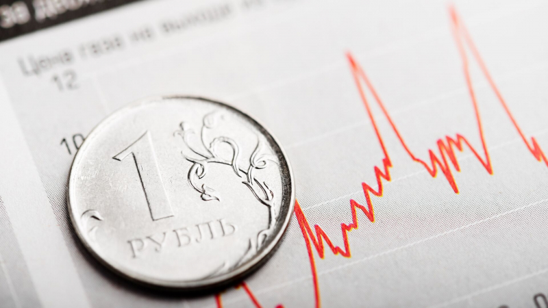 Рубль заметно укрепился на Московской бирже