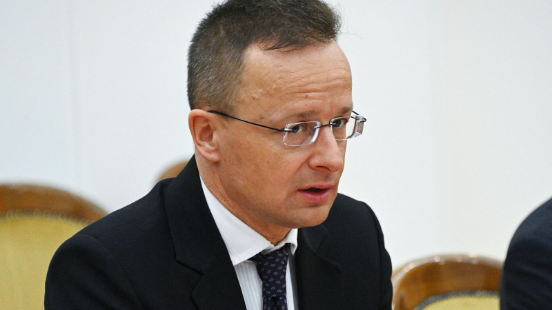 Сийярто прокомментировал включение Рогана в санкционный список США