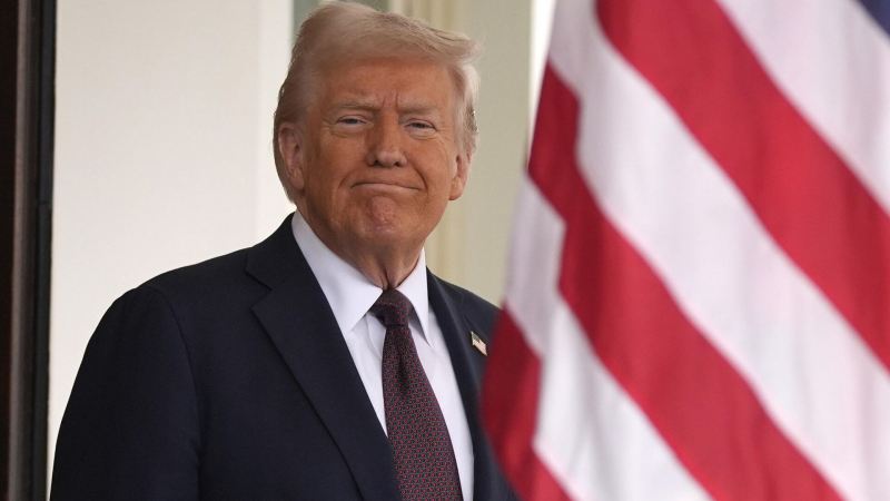 Трамп проинформировал Путина о прохождении в сенате законопроекта о налогах