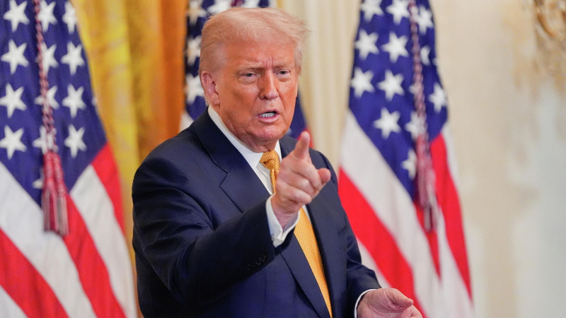 Трамп заявил, что он урегулировал конфликт между Таиландом и Камбоджей