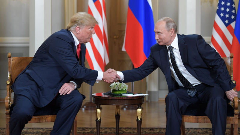 Ушаков рассказал подробности о возможной встрече Путина и Трампа