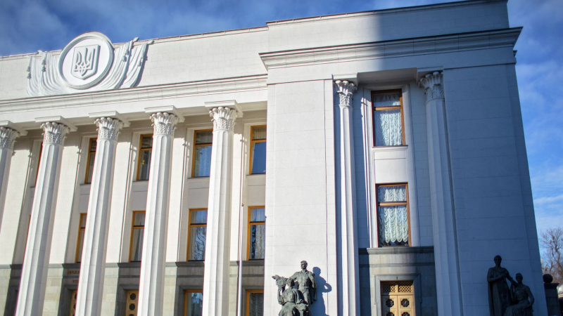 В Раде заявили, что социологические опросы на Украине "рисуются"